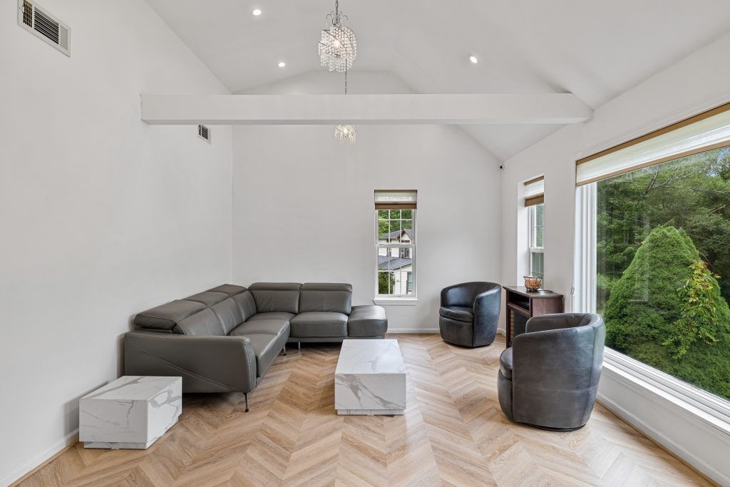 92HighlandAve,WoodridgeNY(73)